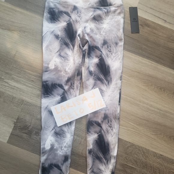 Athletic Wear Lot - Picture 8 of 14